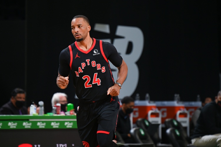 并传递他的 并传递他的