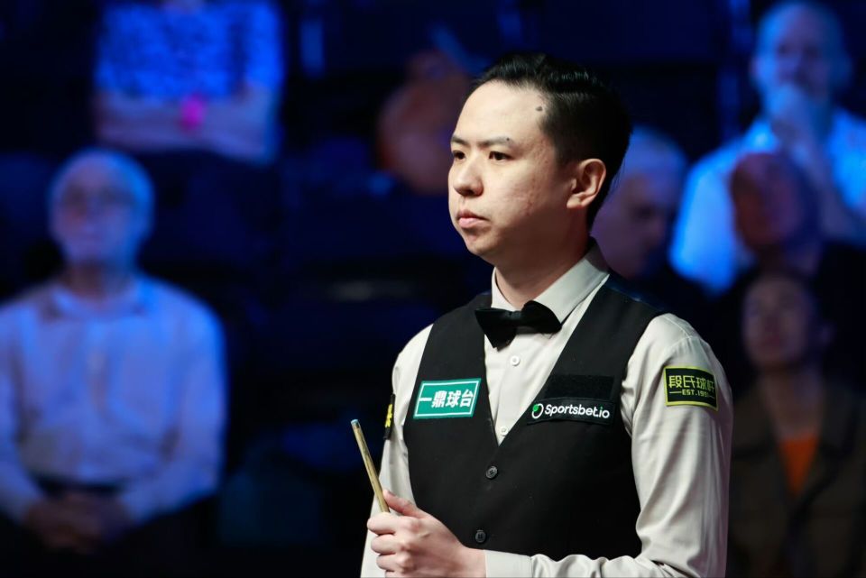 谱写新的辉 谱写新的辉